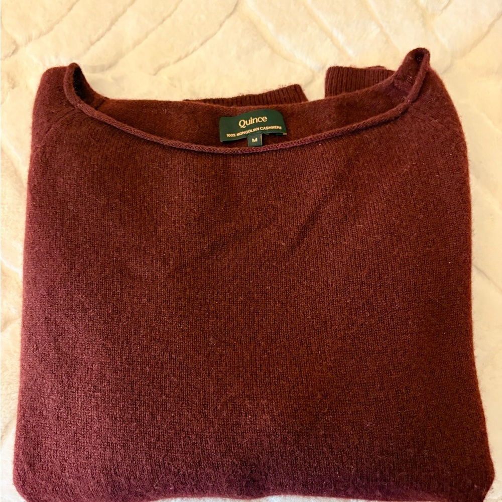 Quince Women’s 100% Mongolian Cashmere Sweater Rich dark  Maroon color size M